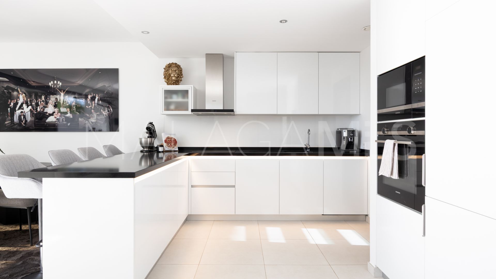 Maison de ville for sale in Estepona