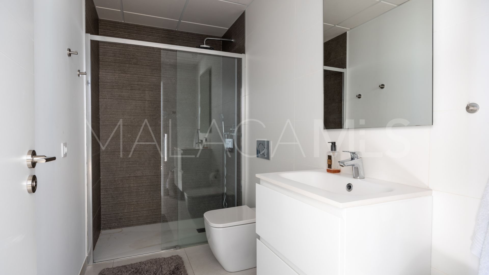 Maison de ville for sale in Estepona