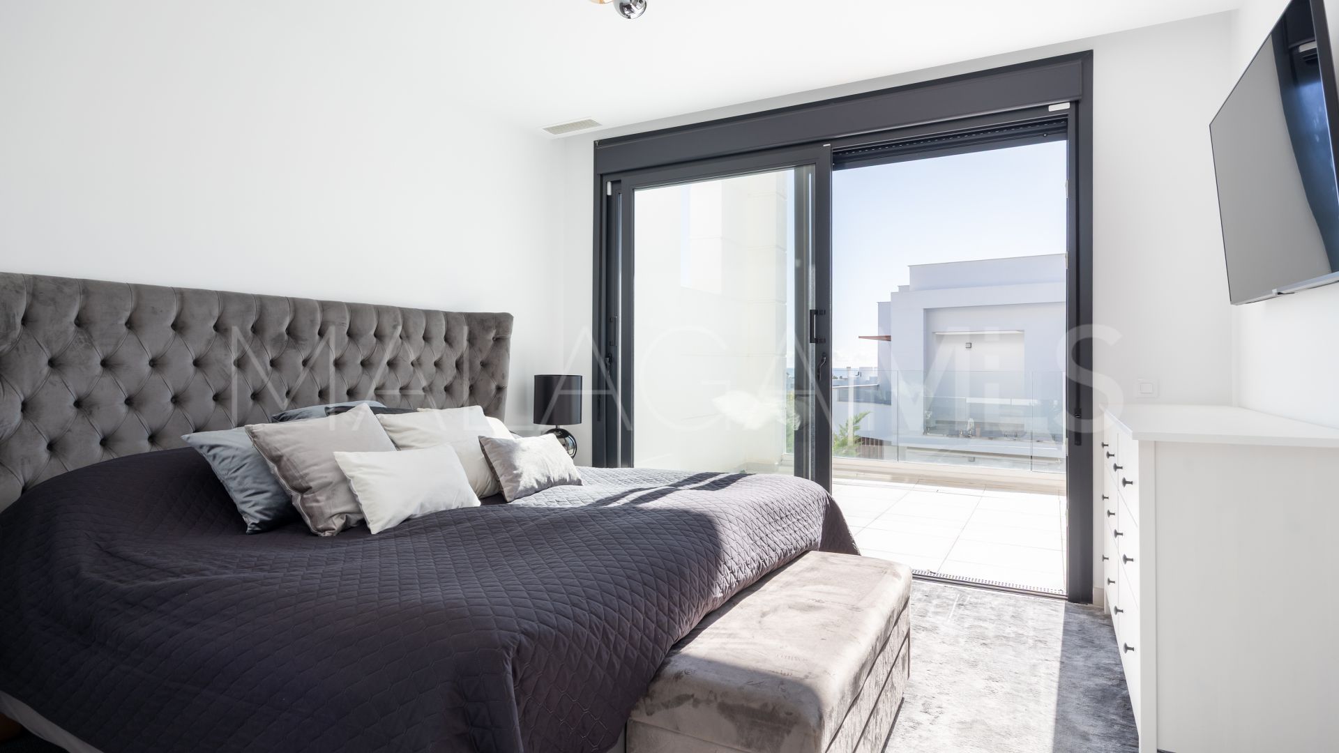 Maison de ville for sale in Estepona