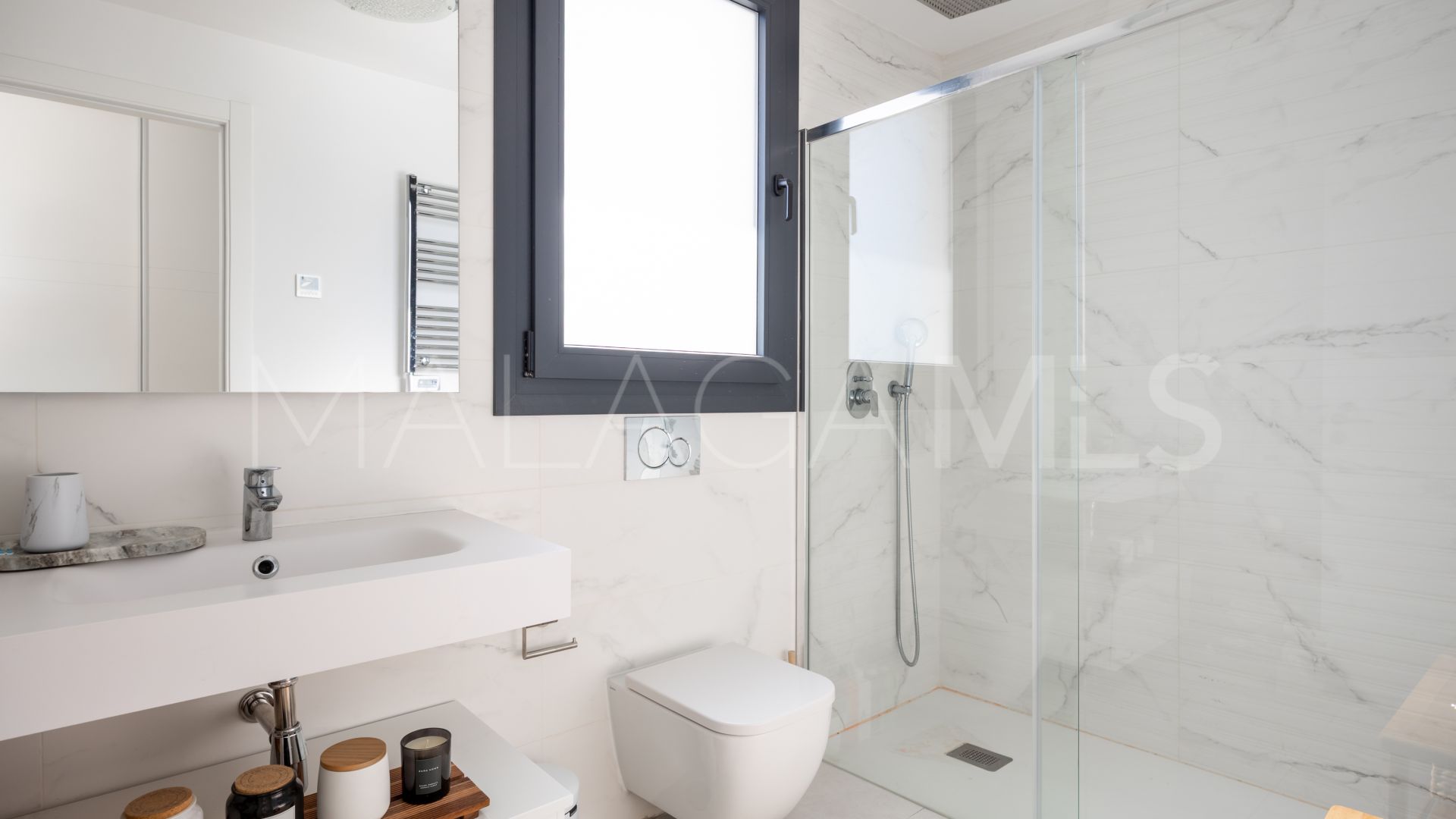 Maison de ville for sale in Estepona