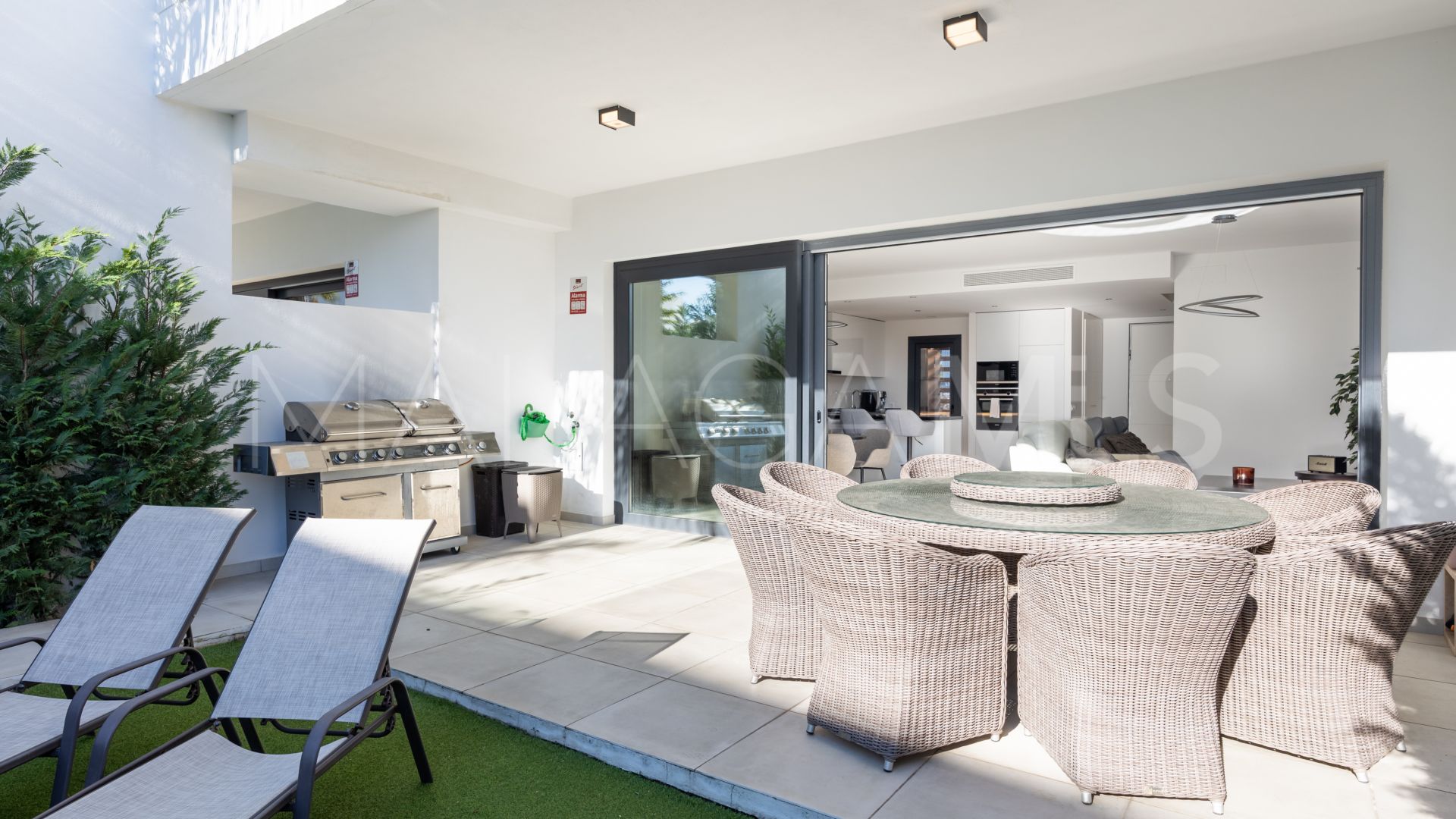 Maison de ville for sale in Estepona