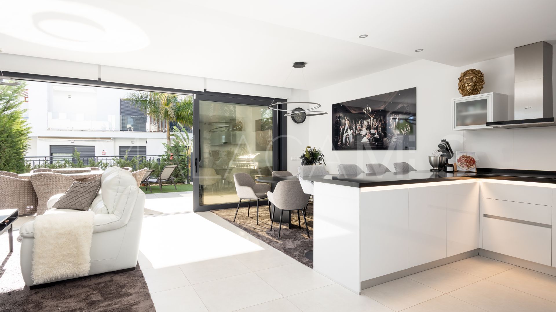 Maison de ville for sale in Estepona