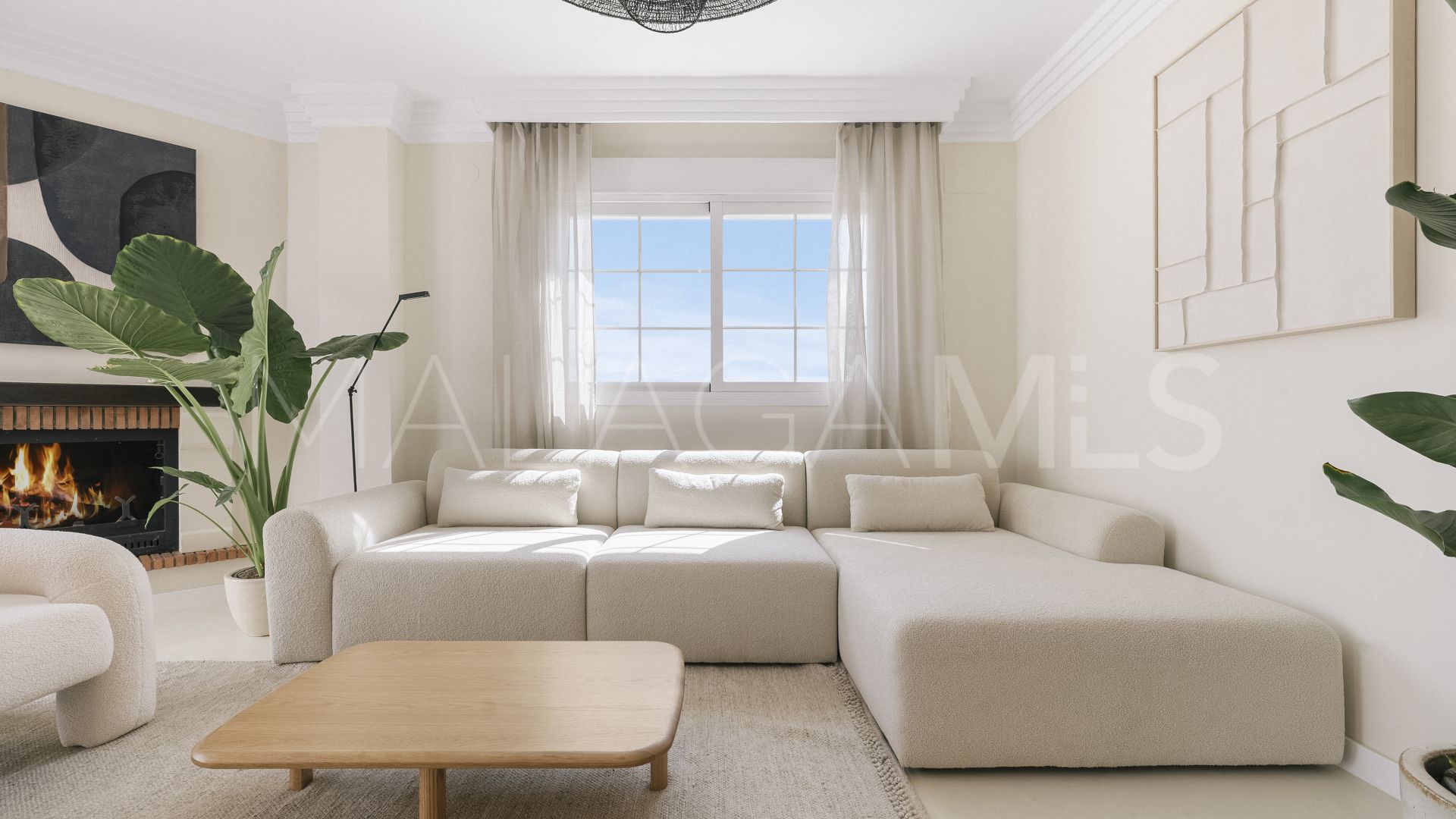 Duplex penthouse for sale in Las Lomas de Rio Real