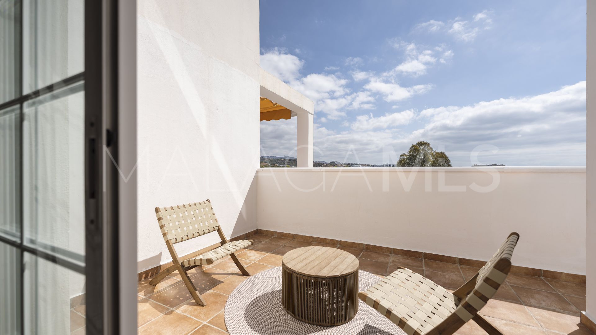 Duplex penthouse for sale in Las Lomas de Rio Real