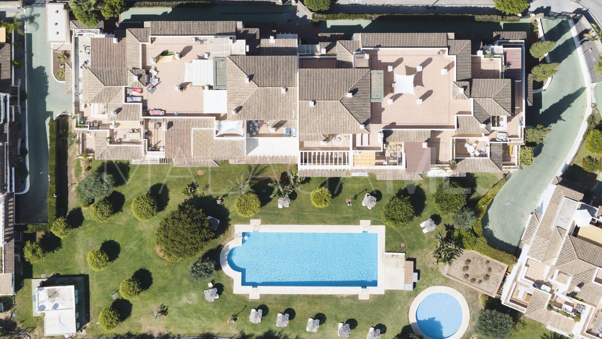 Duplex penthouse for sale in Las Lomas de Rio Real
