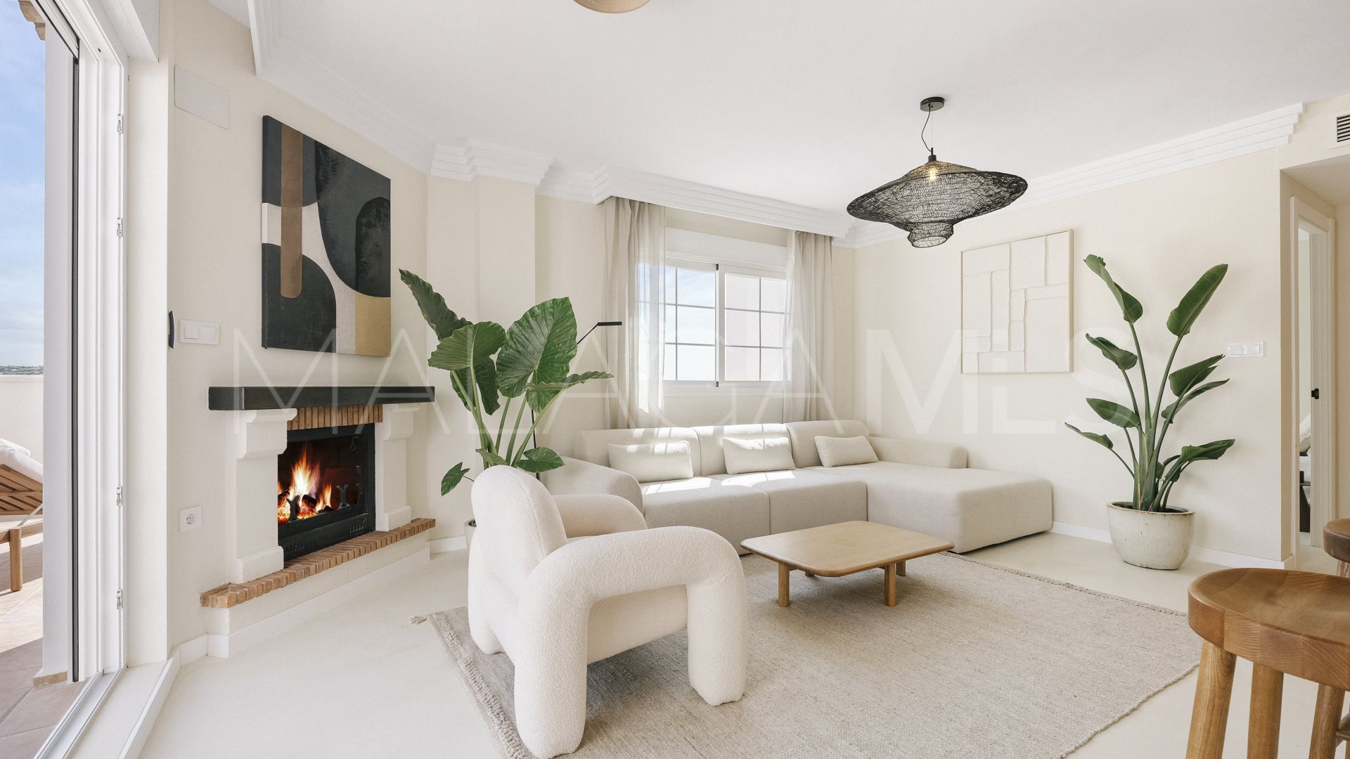Duplex penthouse for sale in Las Lomas de Rio Real