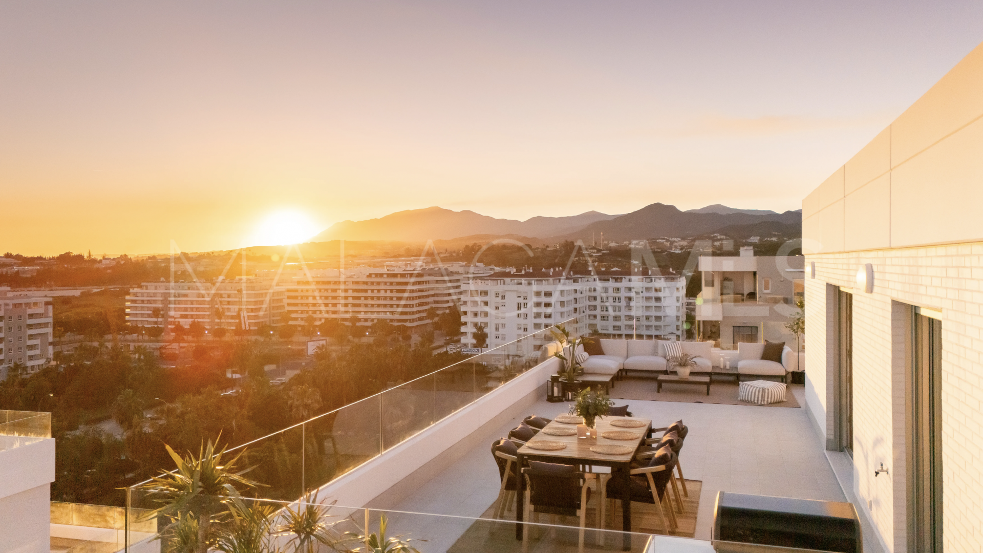 Penthaus for sale in La Campana