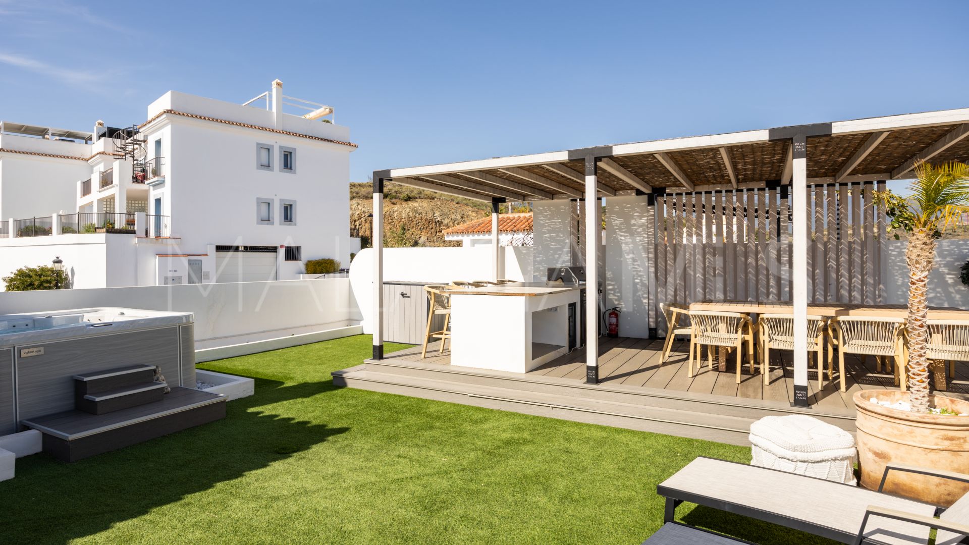 Ático for sale in El Paraiso with 3 bedrooms