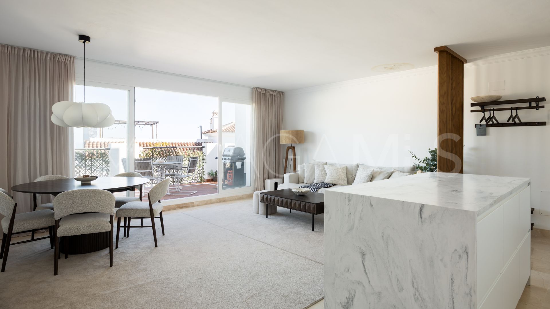 Ático for sale in El Paraiso with 3 bedrooms