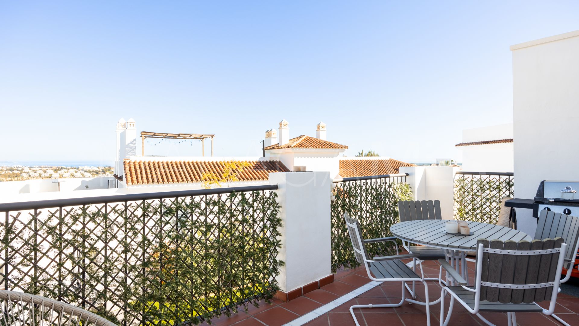 Ático for sale in El Paraiso with 3 bedrooms