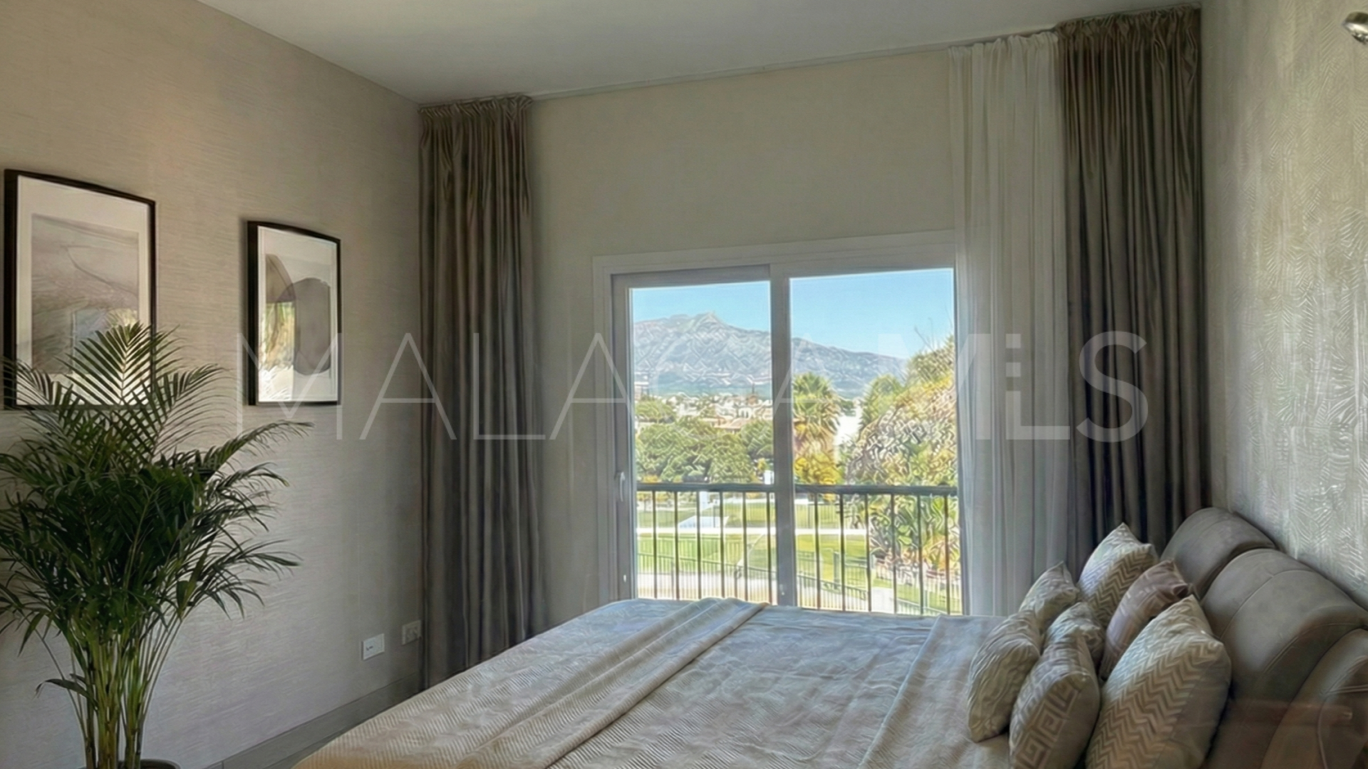 Appartement terrasse for sale in Paraiso Pueblo