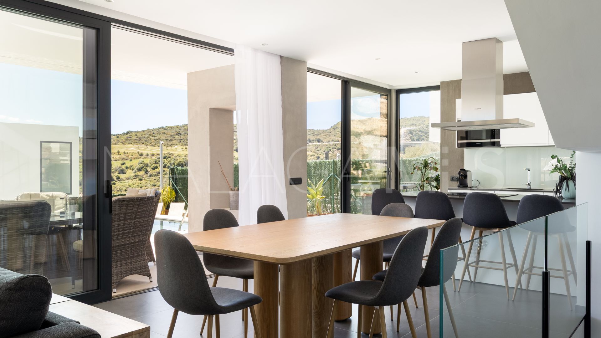 Villa for sale in Valle Romano