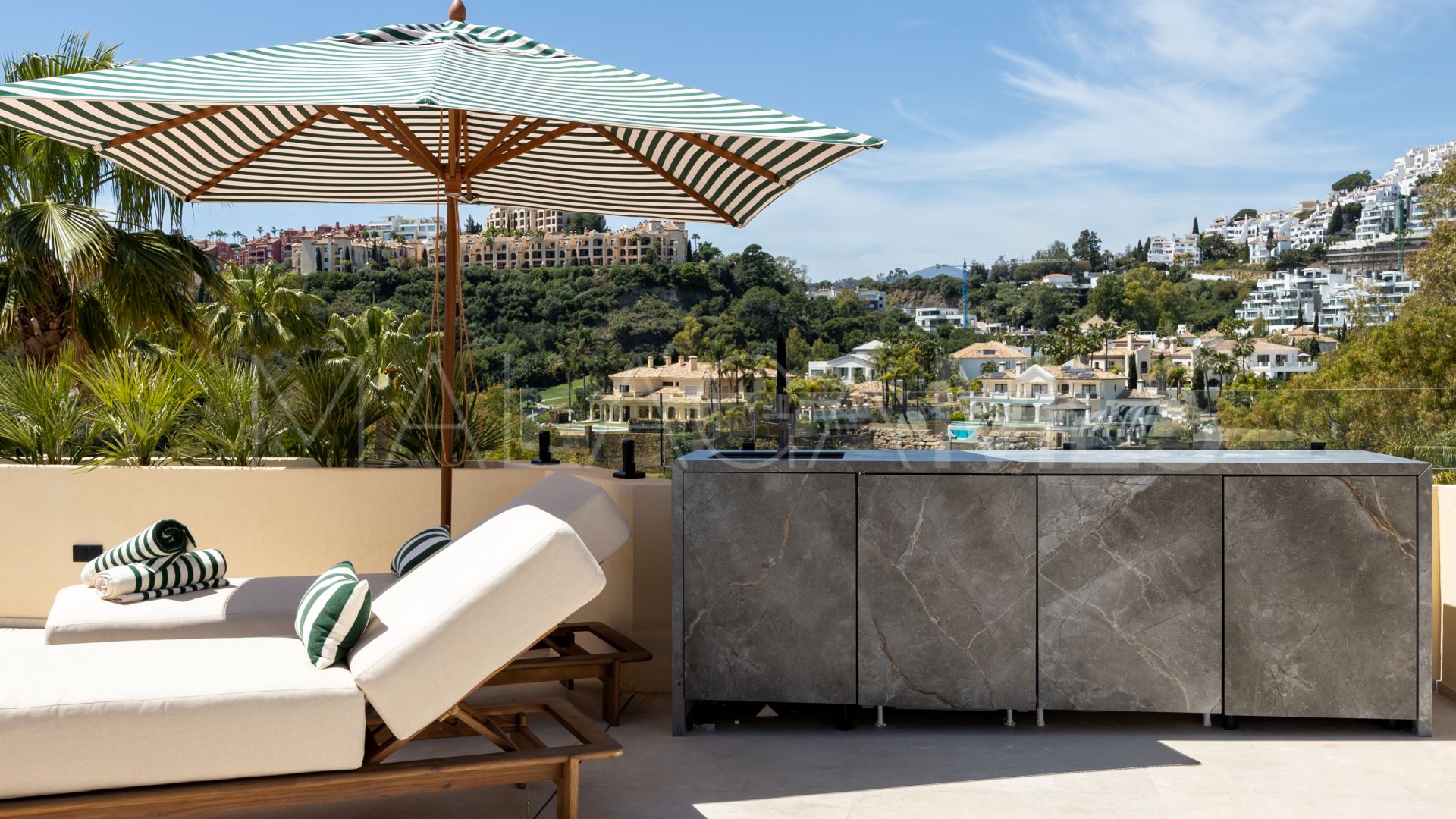 El Herrojo, adosado for sale with 4 bedrooms