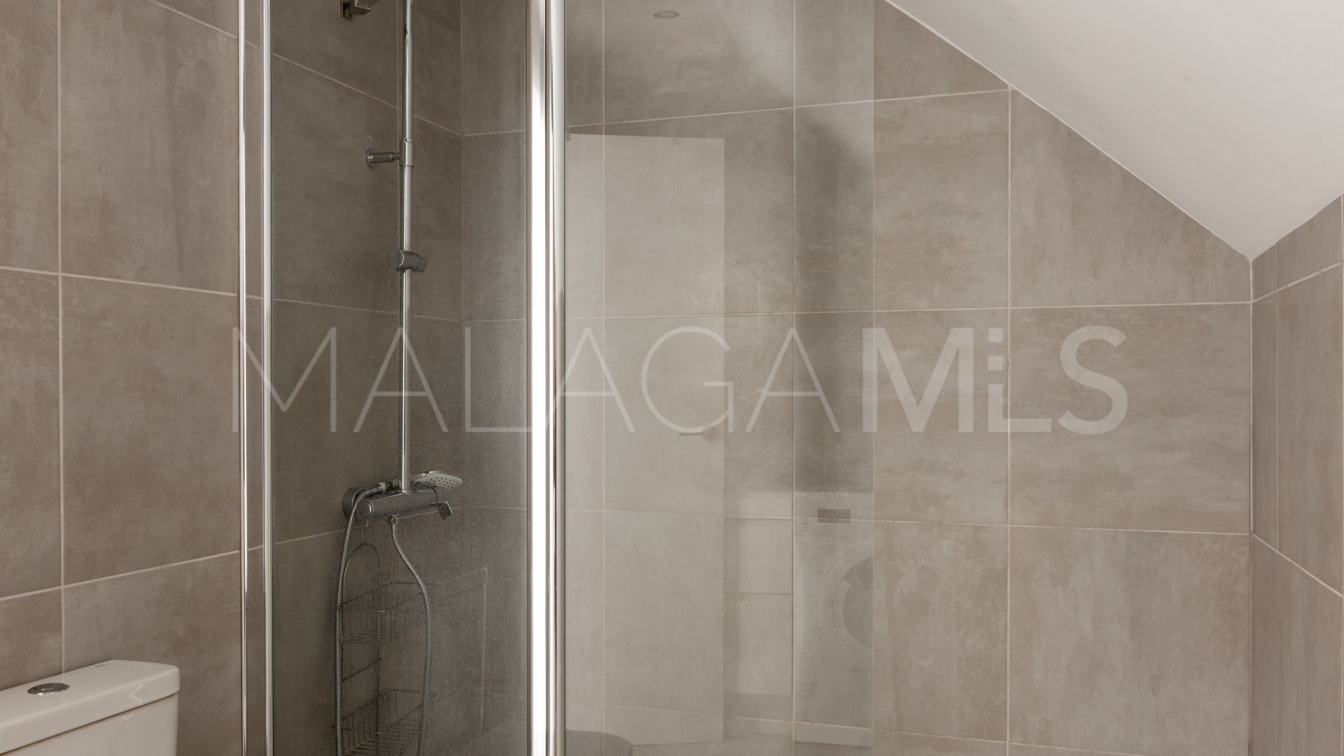 Duplex penthouse for sale in La Maestranza