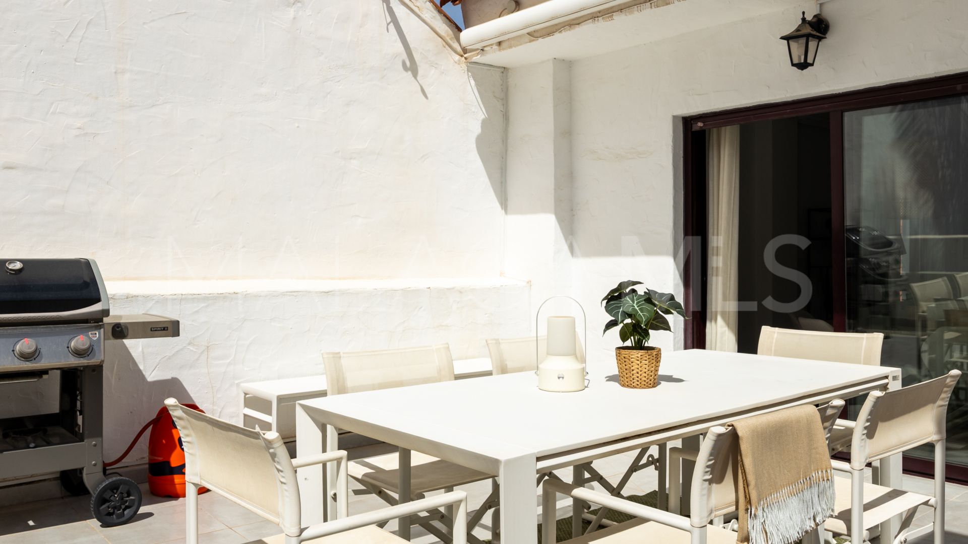 Duplex penthouse for sale in La Maestranza