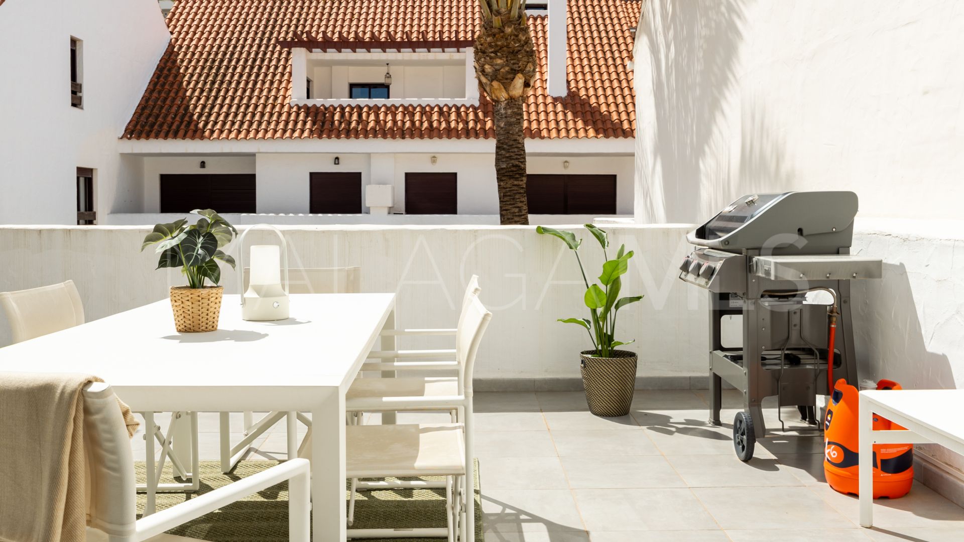 Duplex penthouse for sale in La Maestranza