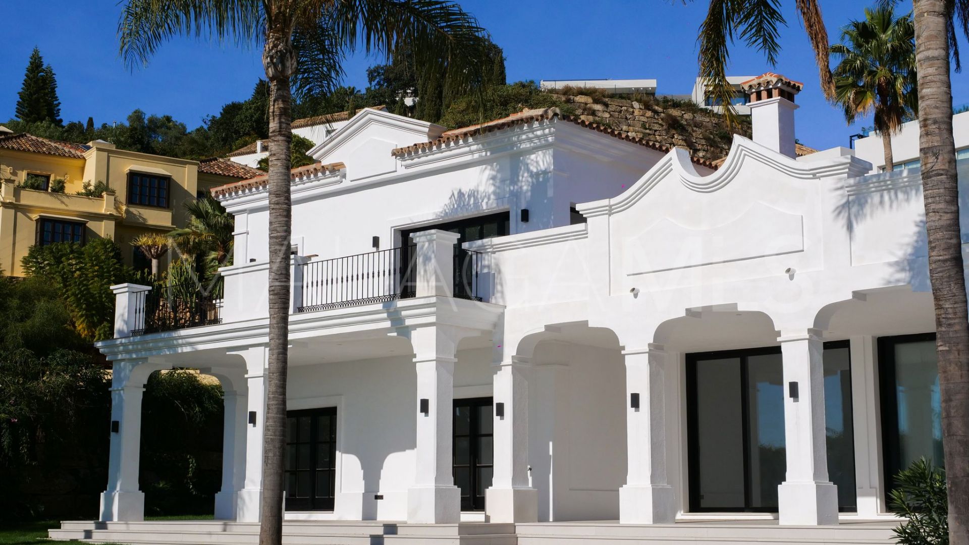 Se vende villa de 6 bedrooms in El Paraiso