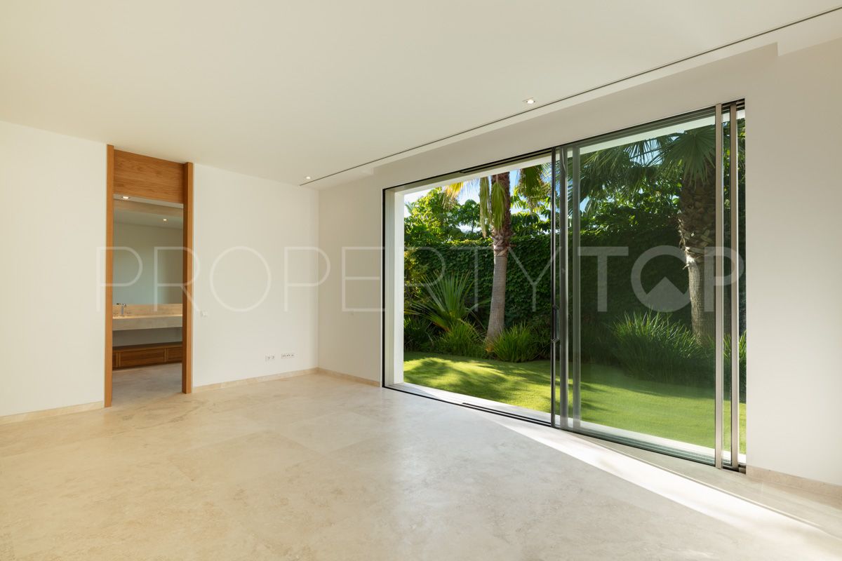 For sale Finca Cortesin villa with 5 bedrooms