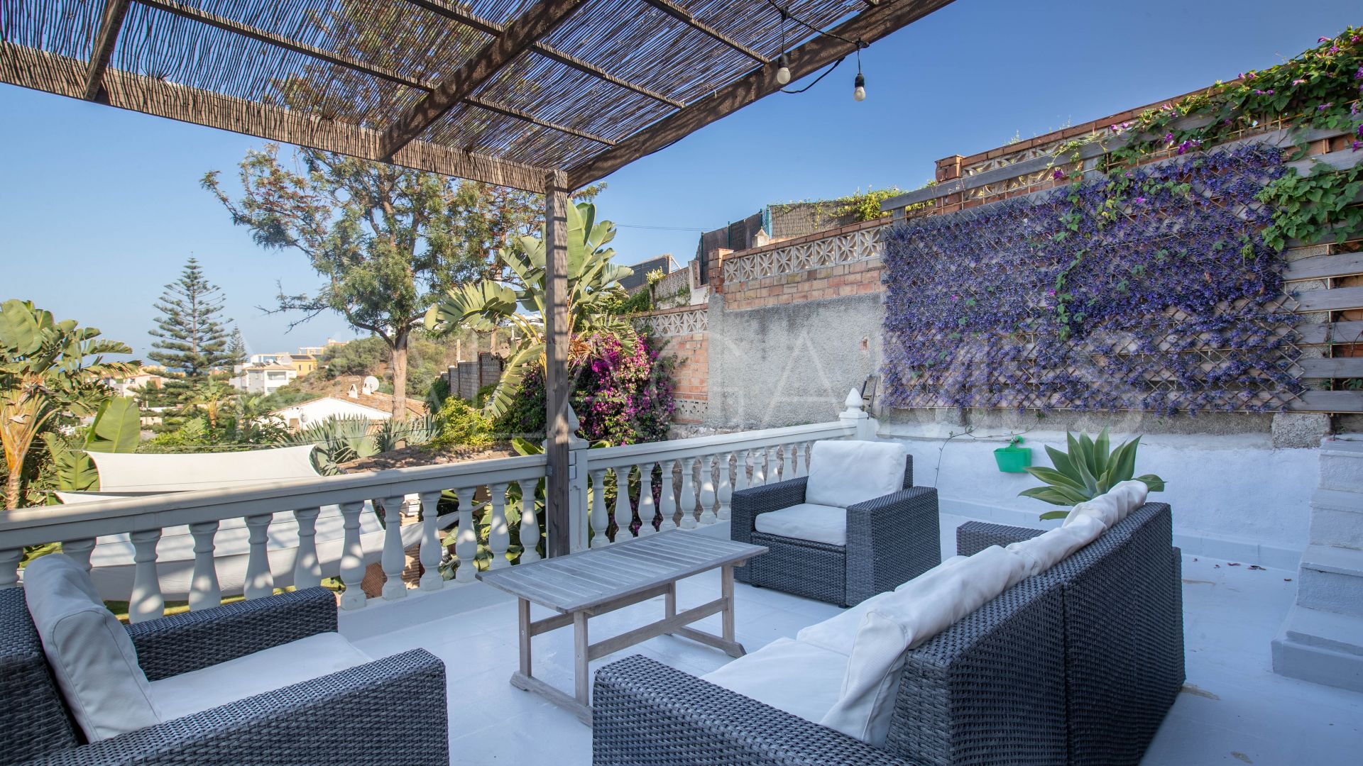 Se vende villa with 7 bedrooms in Las Lagunas