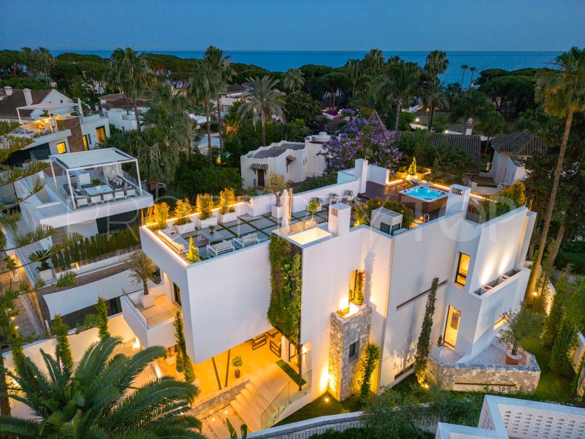 Comprar villa con 5 dormitorios en Casablanca Beach