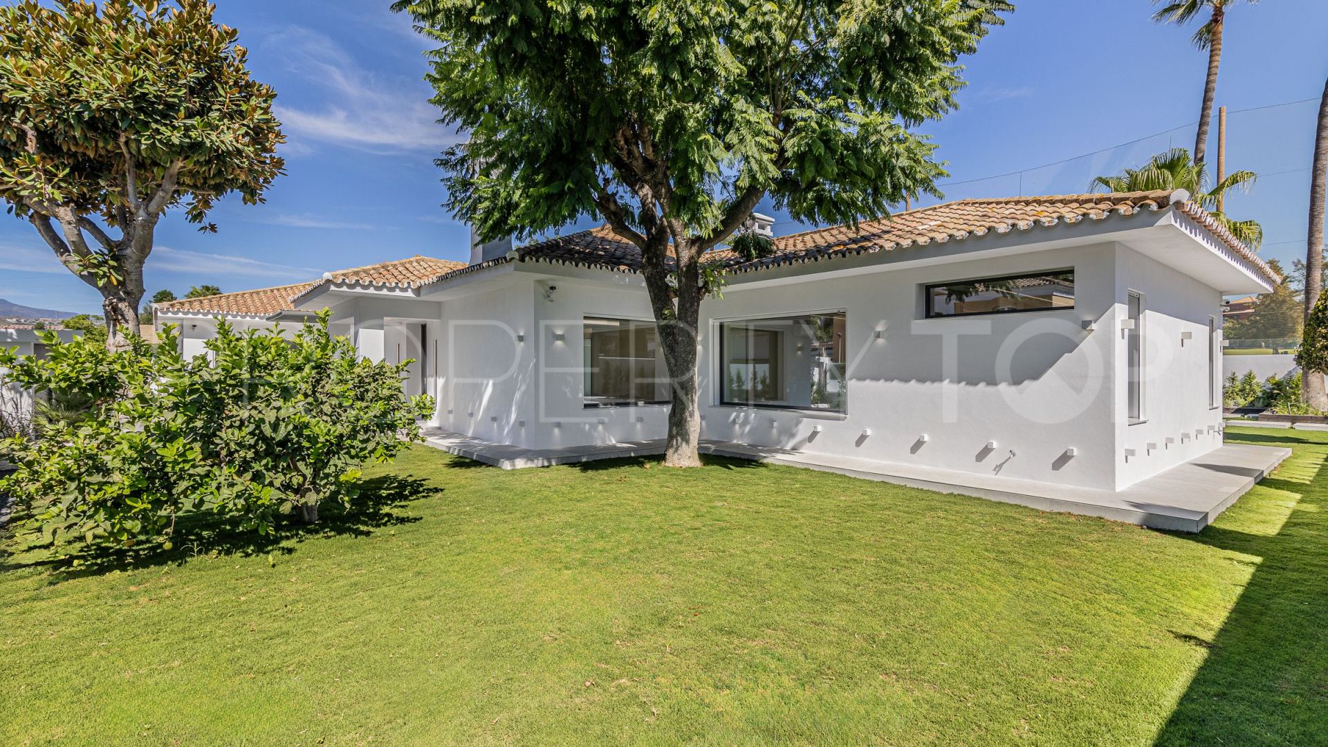 Villa a la venta en Guadalmina Alta