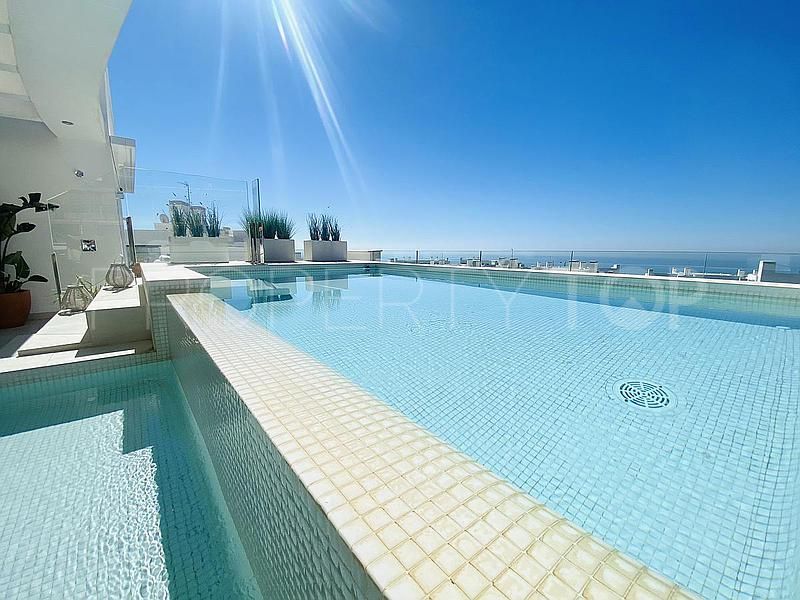 For sale penthouse in Benalmadena
