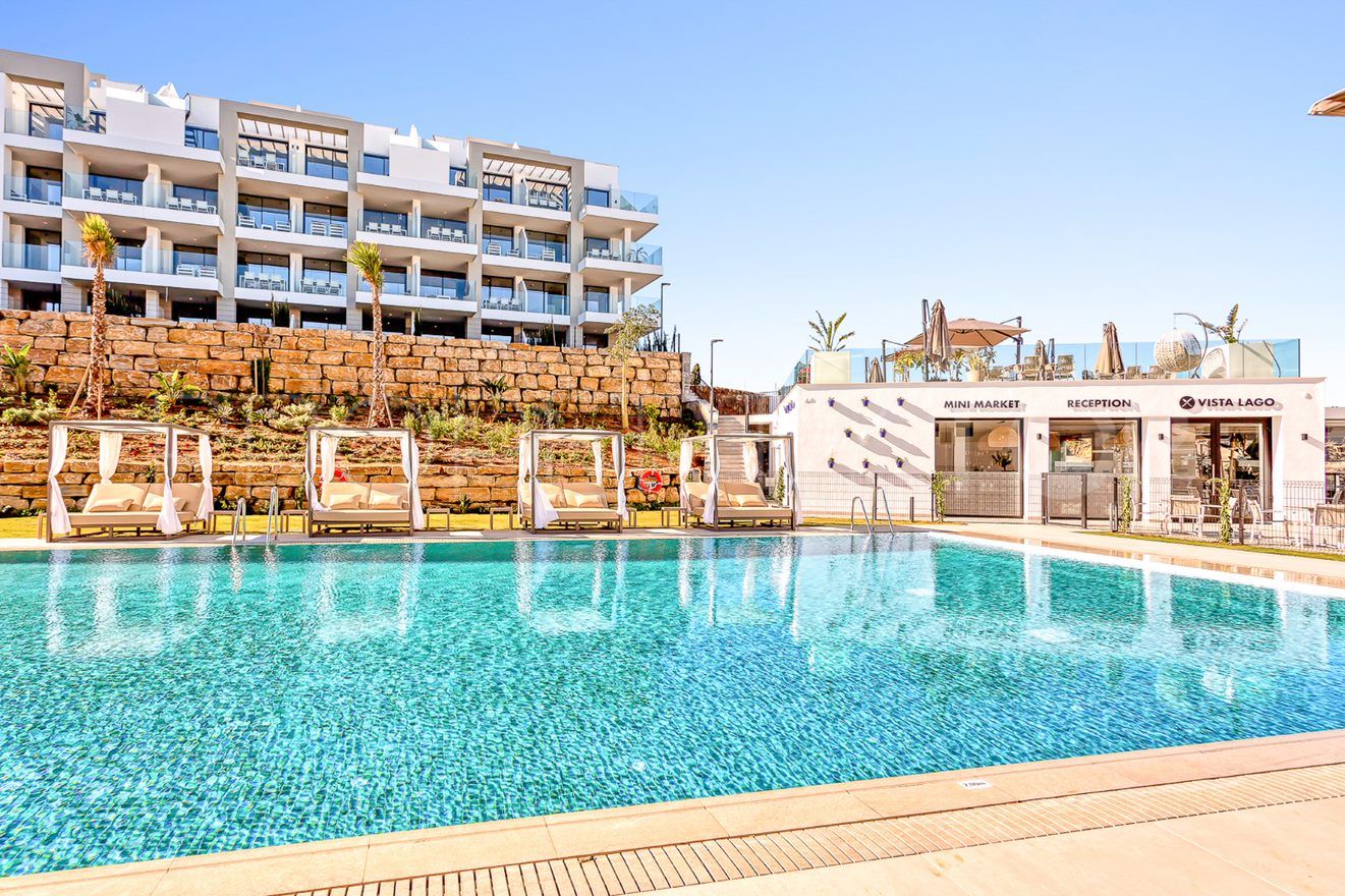 Comprar apartamento con 3 dormitorios en Cala de Mijas