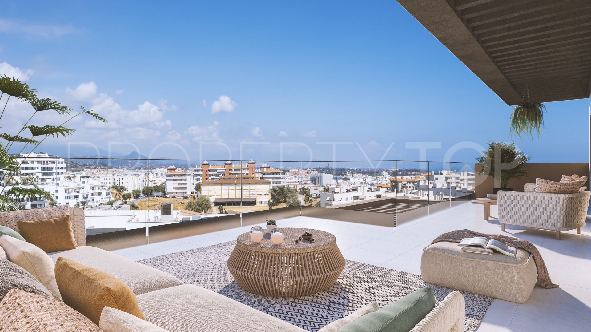 3 bedrooms penthouse in Estepona Centre for sale