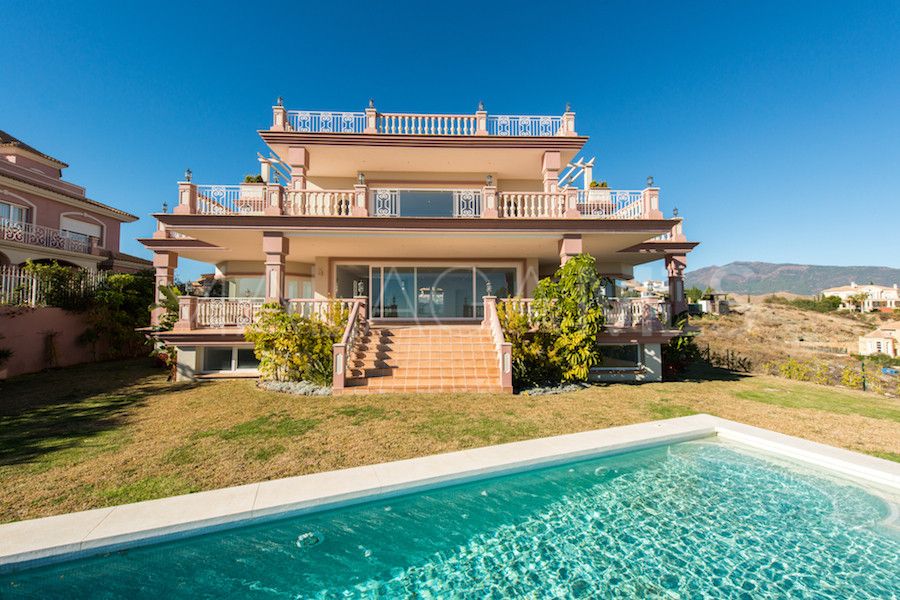 Villa for sale in Los Flamingos