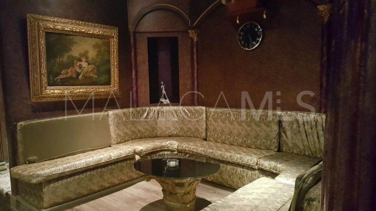Villa for sale in El Paraiso