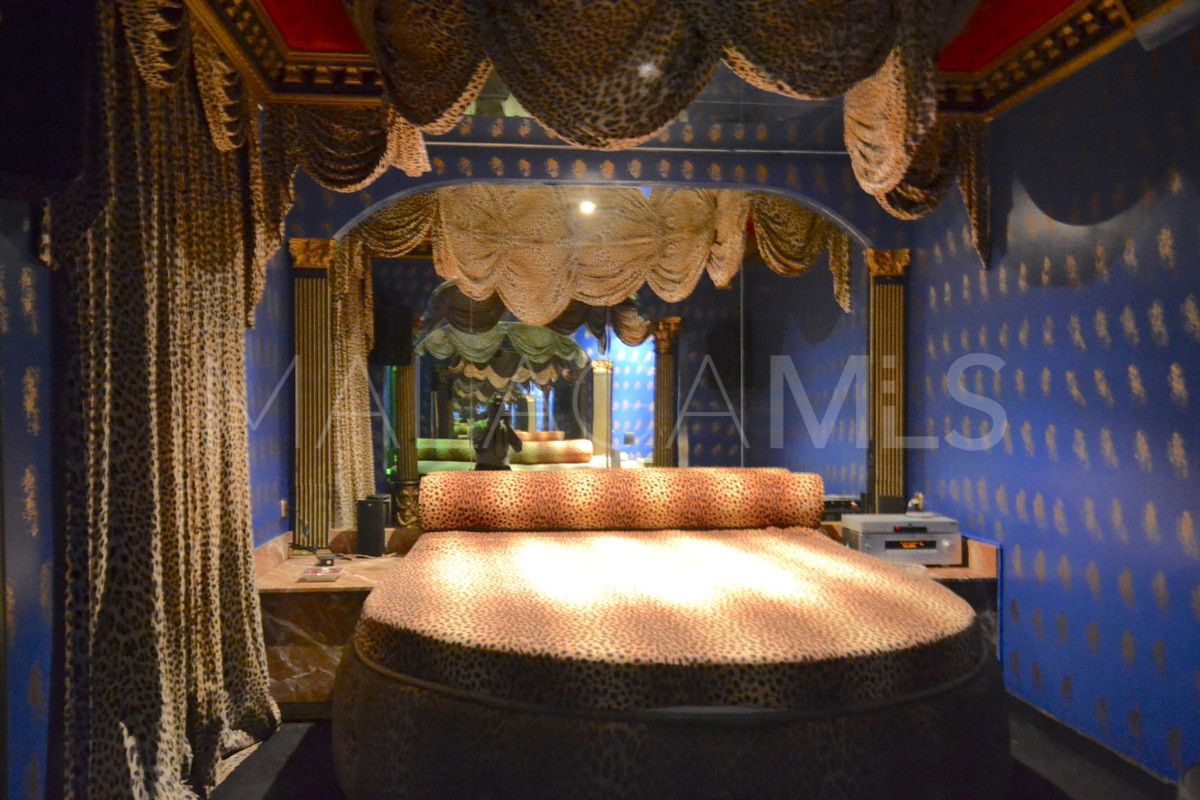 Villa for sale in El Paraiso