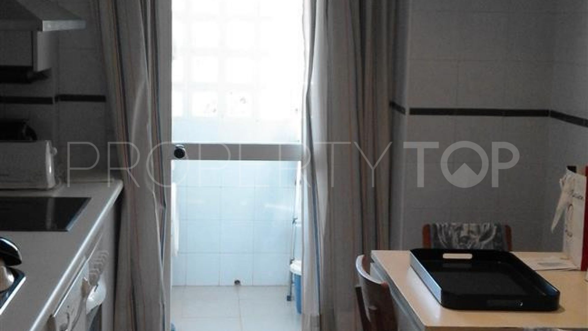 Buy 4 bedrooms apartment in Nagüeles