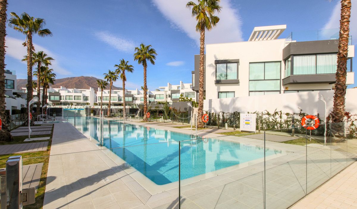 Estepona, adosado de 3 bedrooms for sale