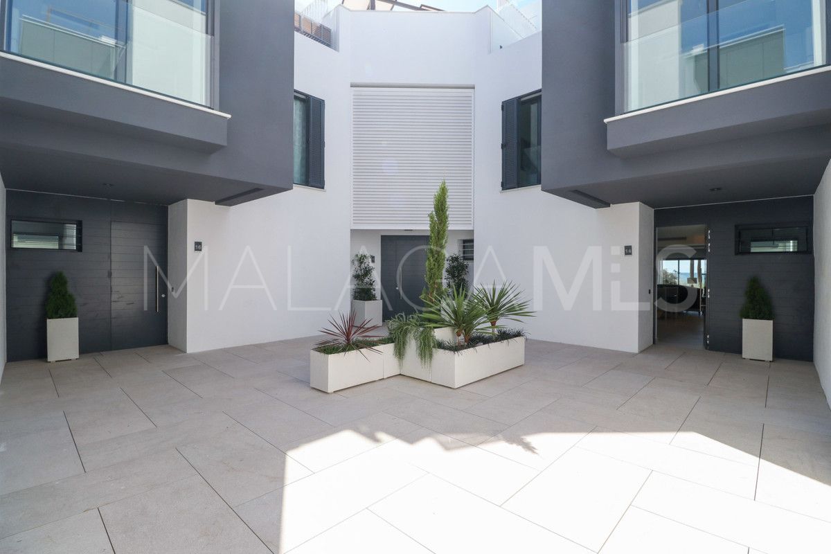 Estepona, adosado de 3 bedrooms for sale