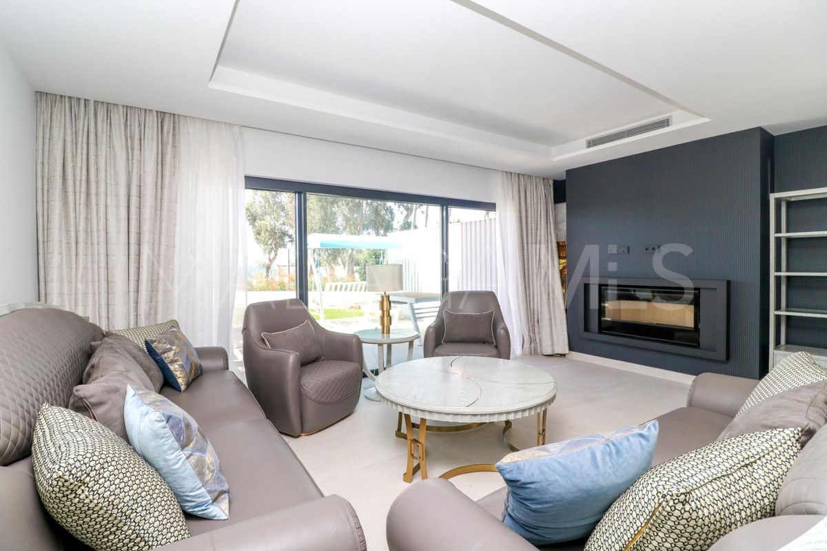 Estepona, adosado de 3 bedrooms for sale