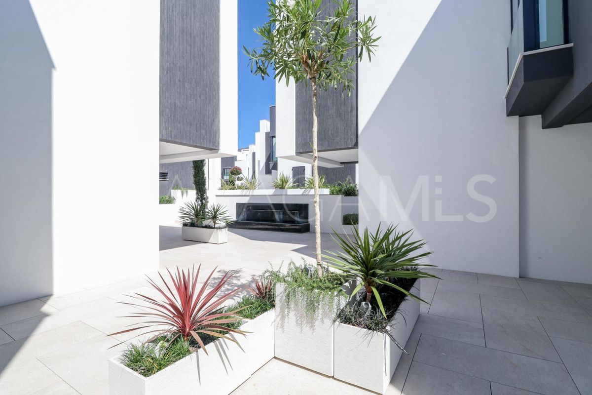 Estepona, adosado de 3 bedrooms for sale