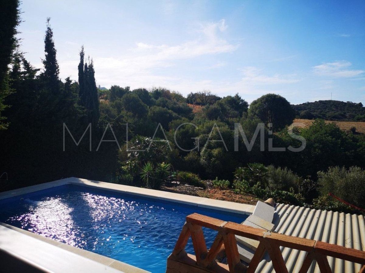 Finca for sale in Estepona