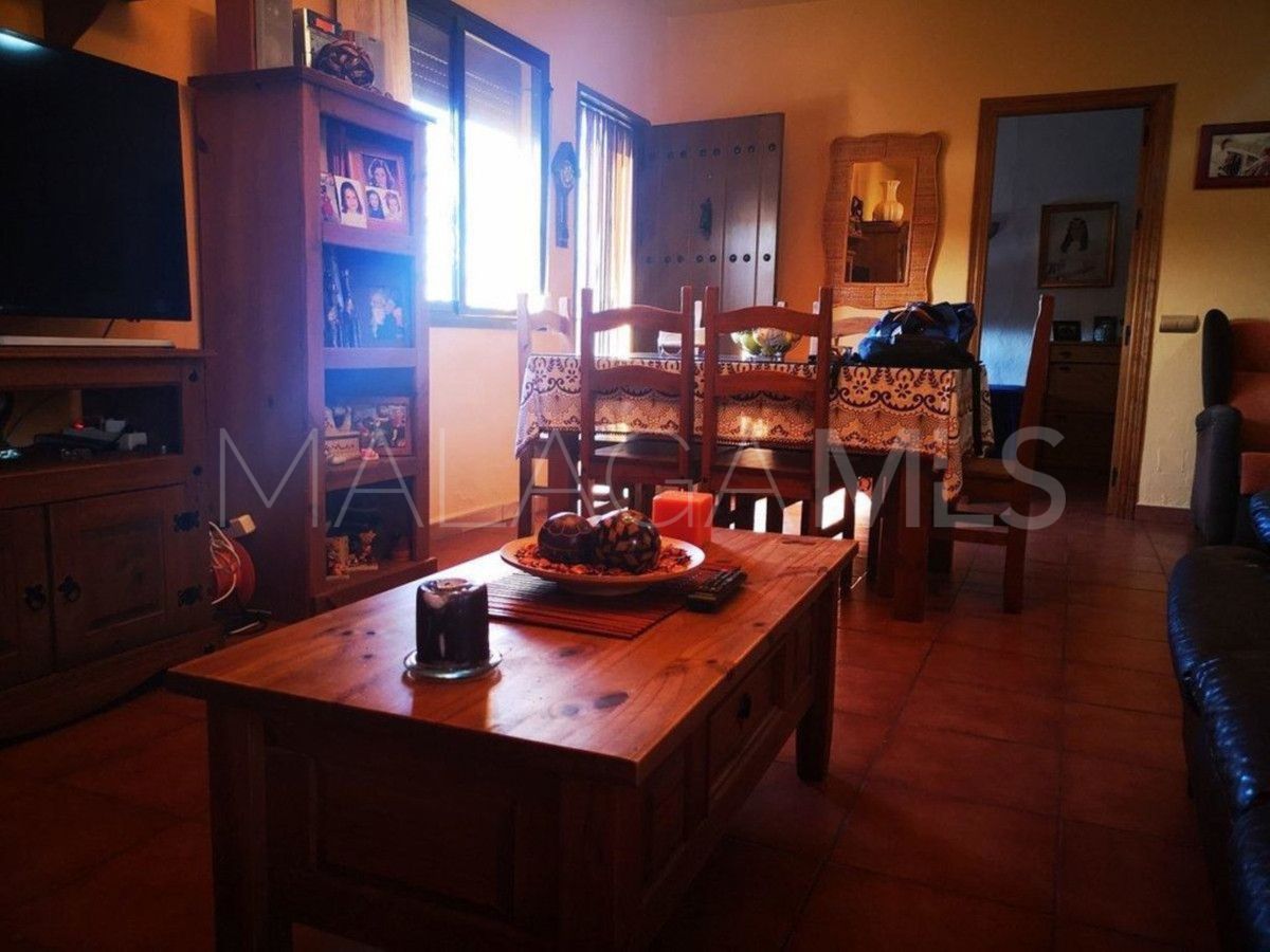 Finca for sale in Estepona