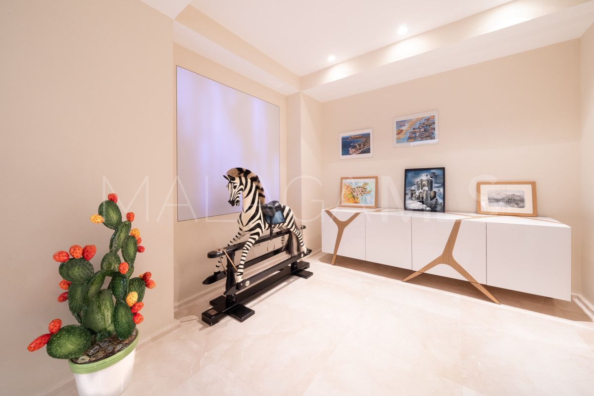Villa with 9 bedrooms a la venta in Sierra Blanca