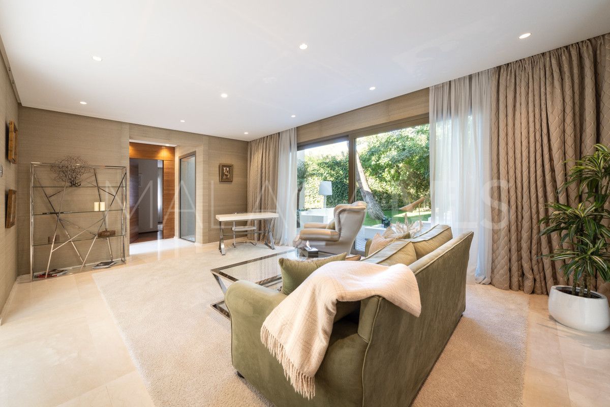 Villa with 9 bedrooms a la venta in Sierra Blanca
