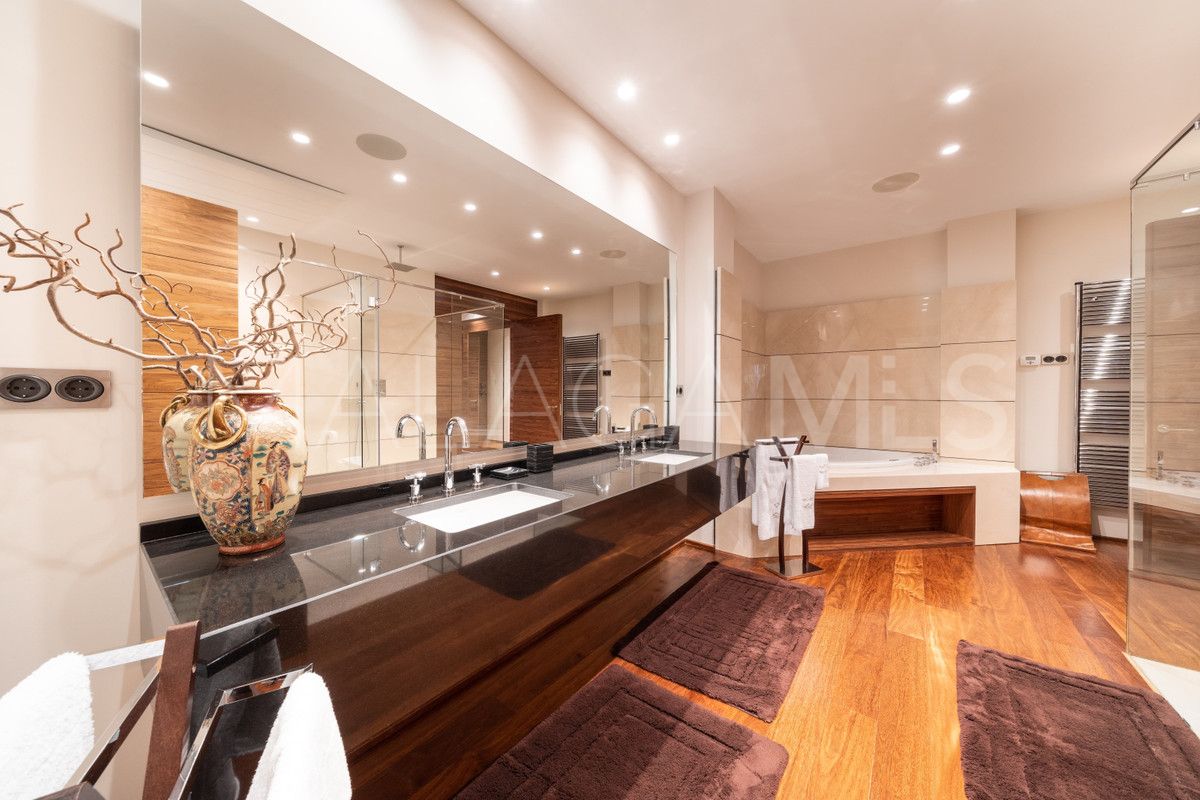 Villa with 9 bedrooms a la venta in Sierra Blanca