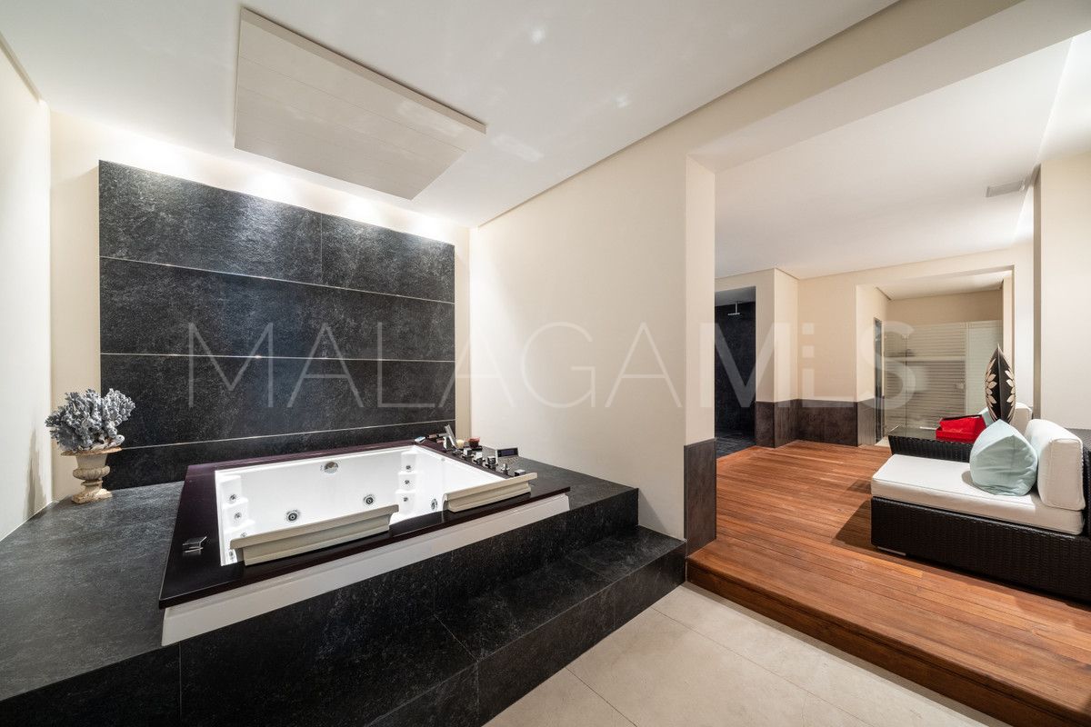 Villa with 9 bedrooms a la venta in Sierra Blanca