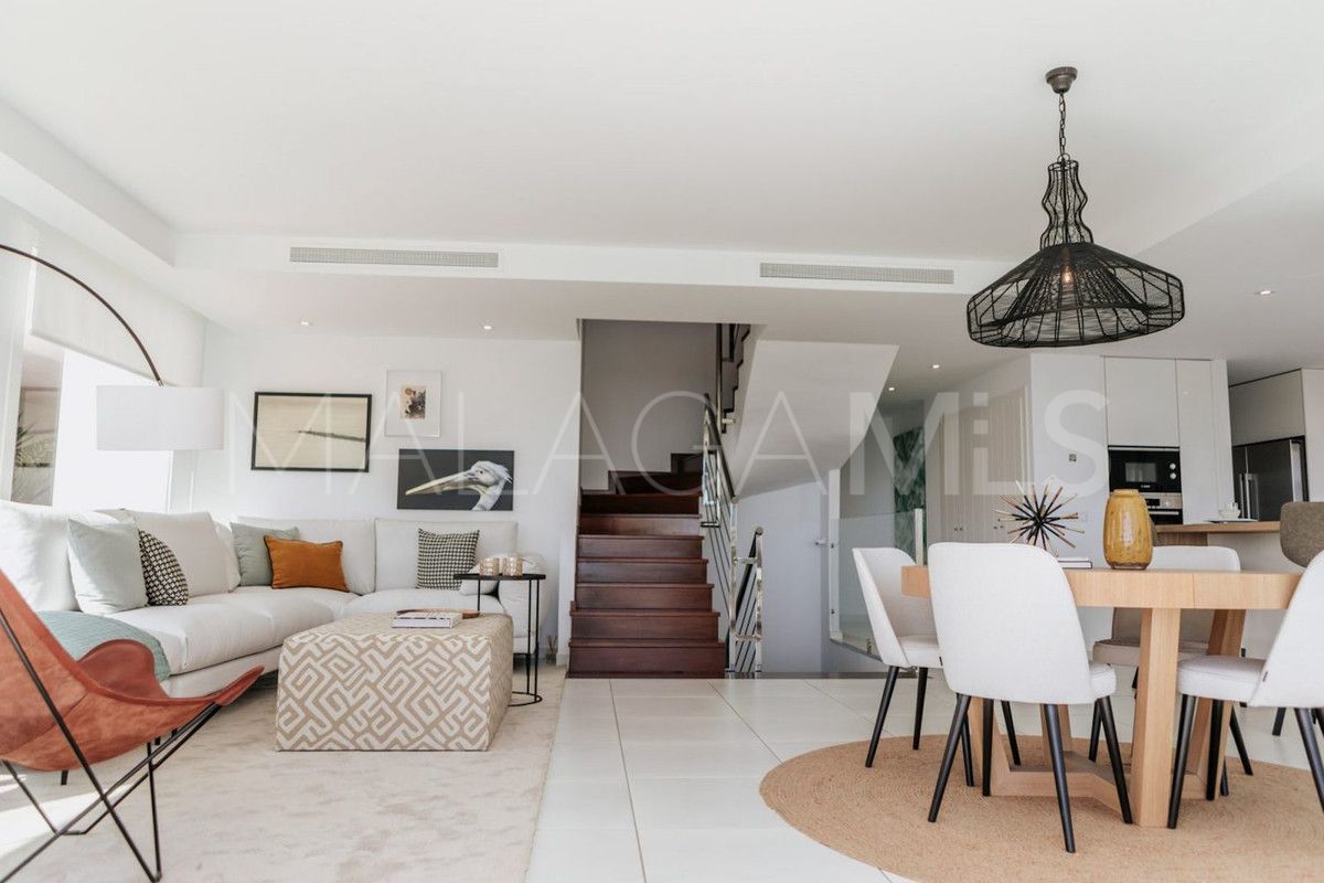 Villa for sale in Torremuelle with 4 bedrooms