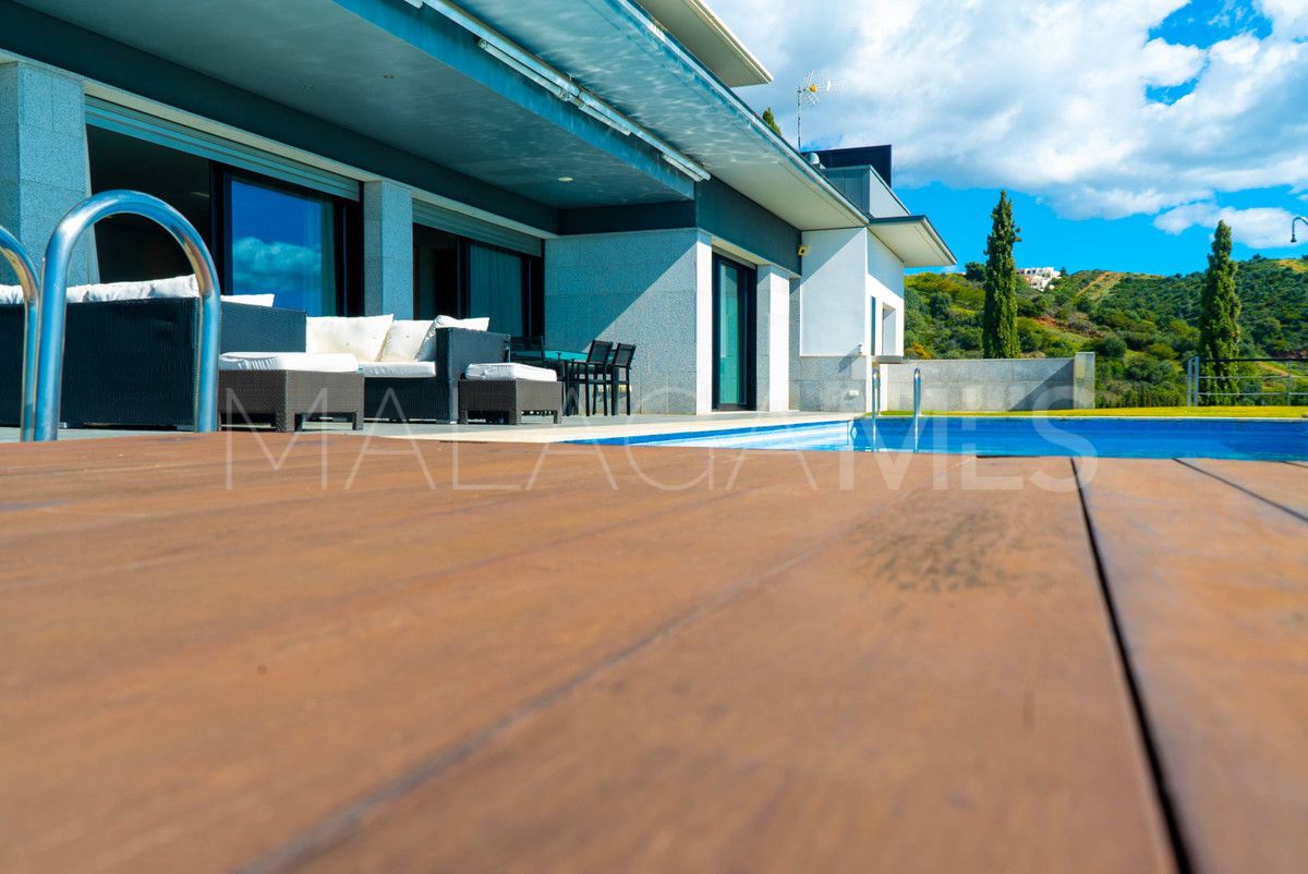 Villa for sale in Los Altos de los Monteros