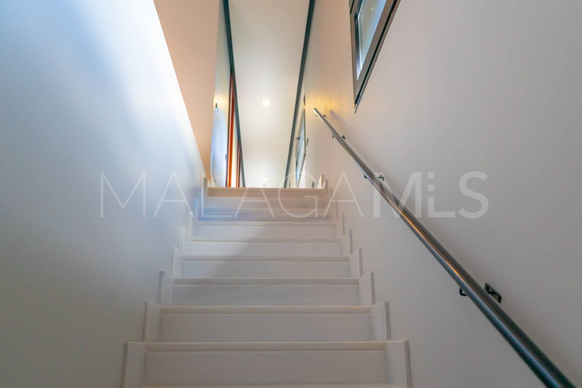 Villa for sale in Los Altos de los Monteros