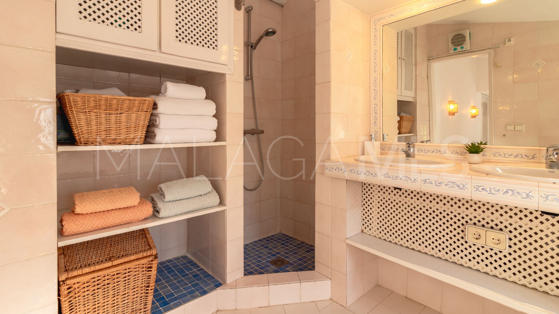 Villa for sale with 5 bedrooms in Valle Romano