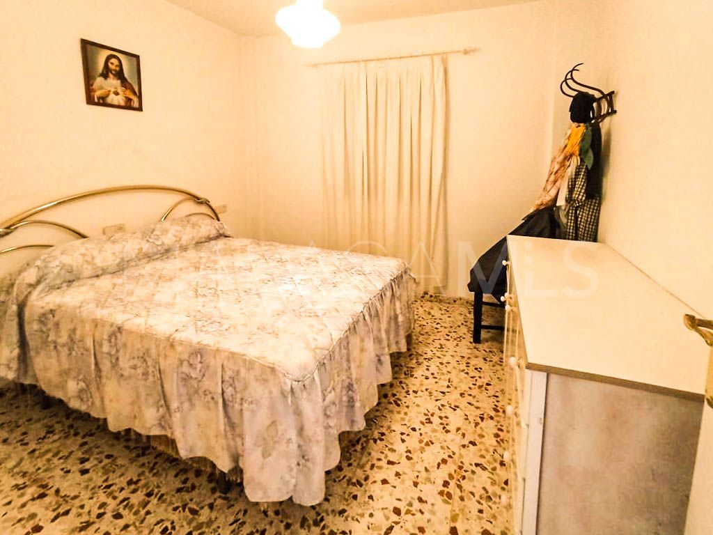 Se vende hacienda de 3 bedrooms in Guadalobon