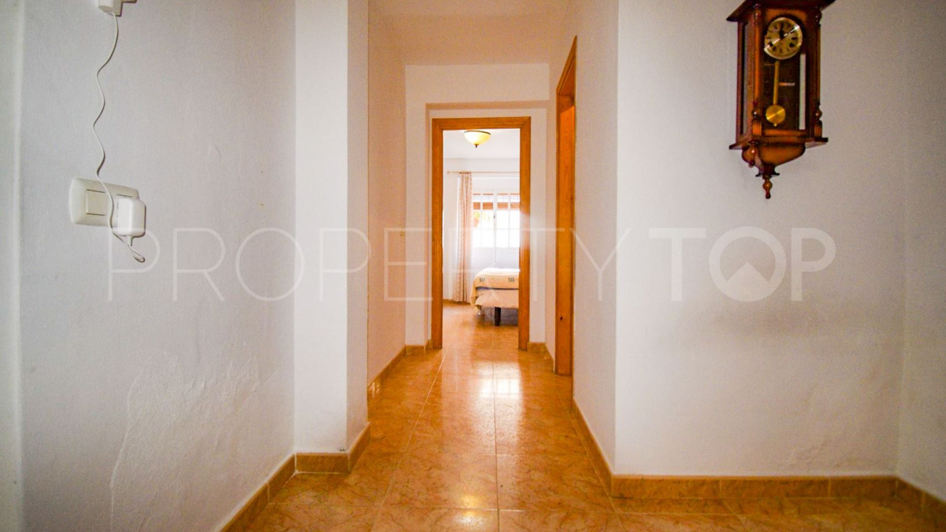 Apartamento planta baja en venta en Estepona Casco Antiguo