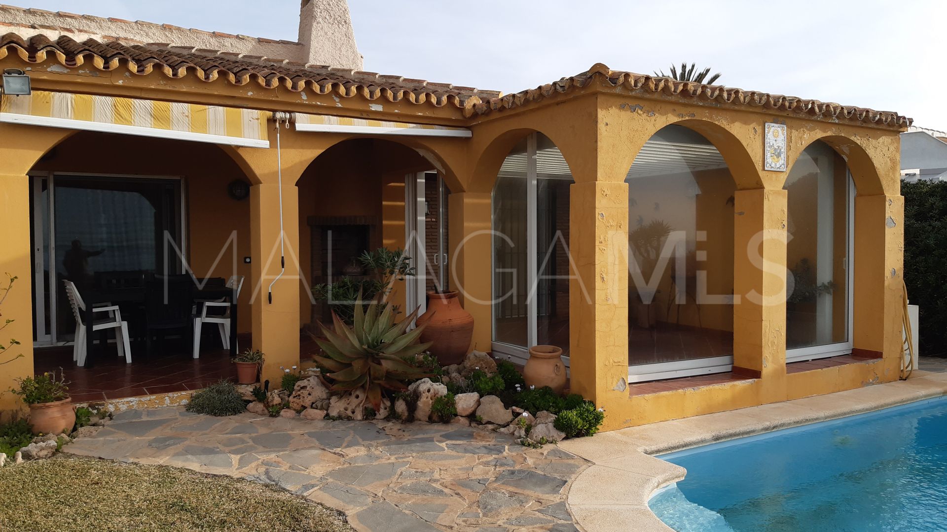 Casa a la venta in Marbesa with 3 bedrooms