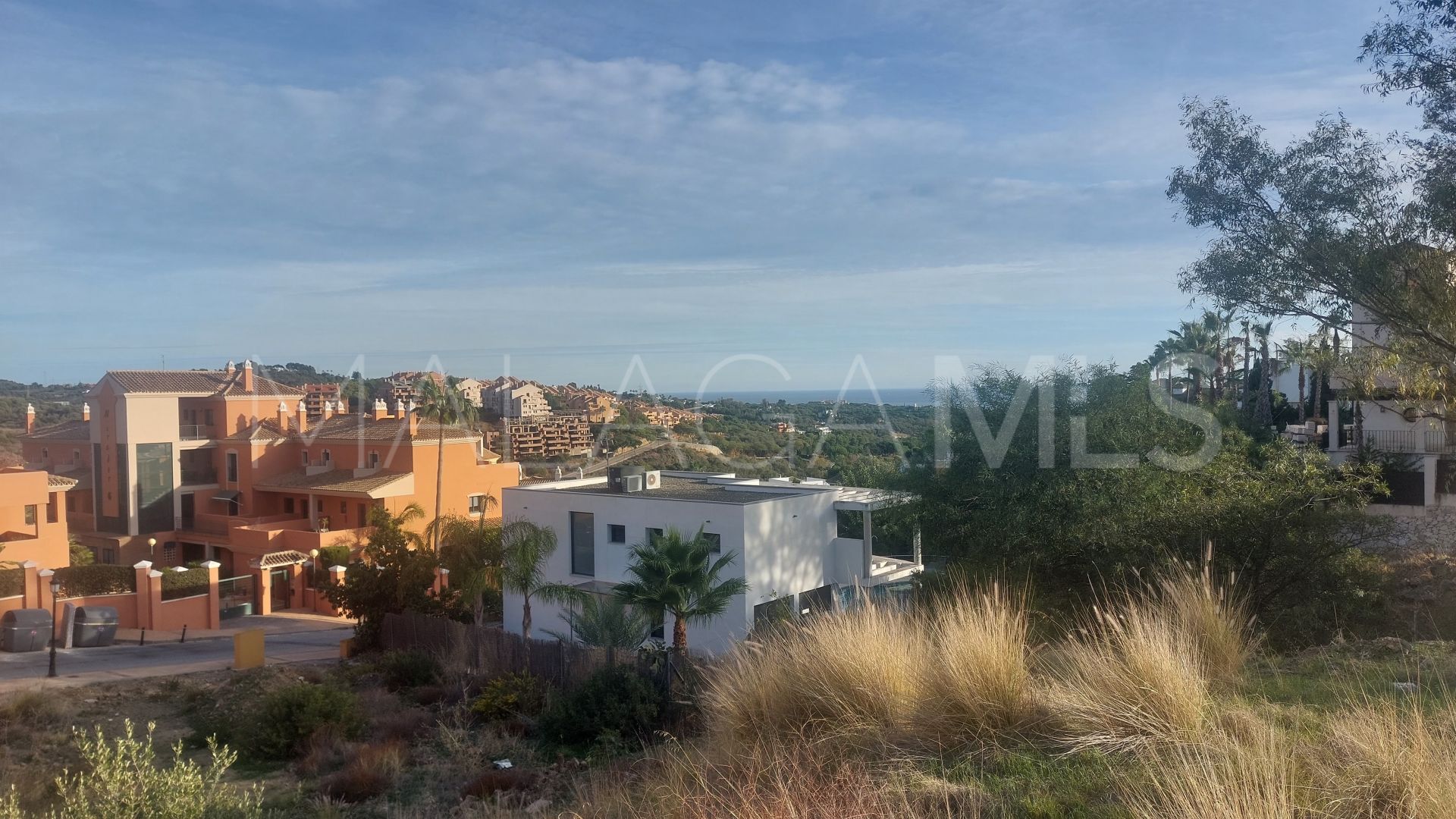 Terrain for sale in Elviria